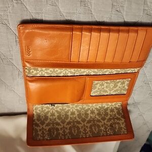 HOBO INTERNATIONAL TRIFOLD SADIE WALLET WITH COINPURSE